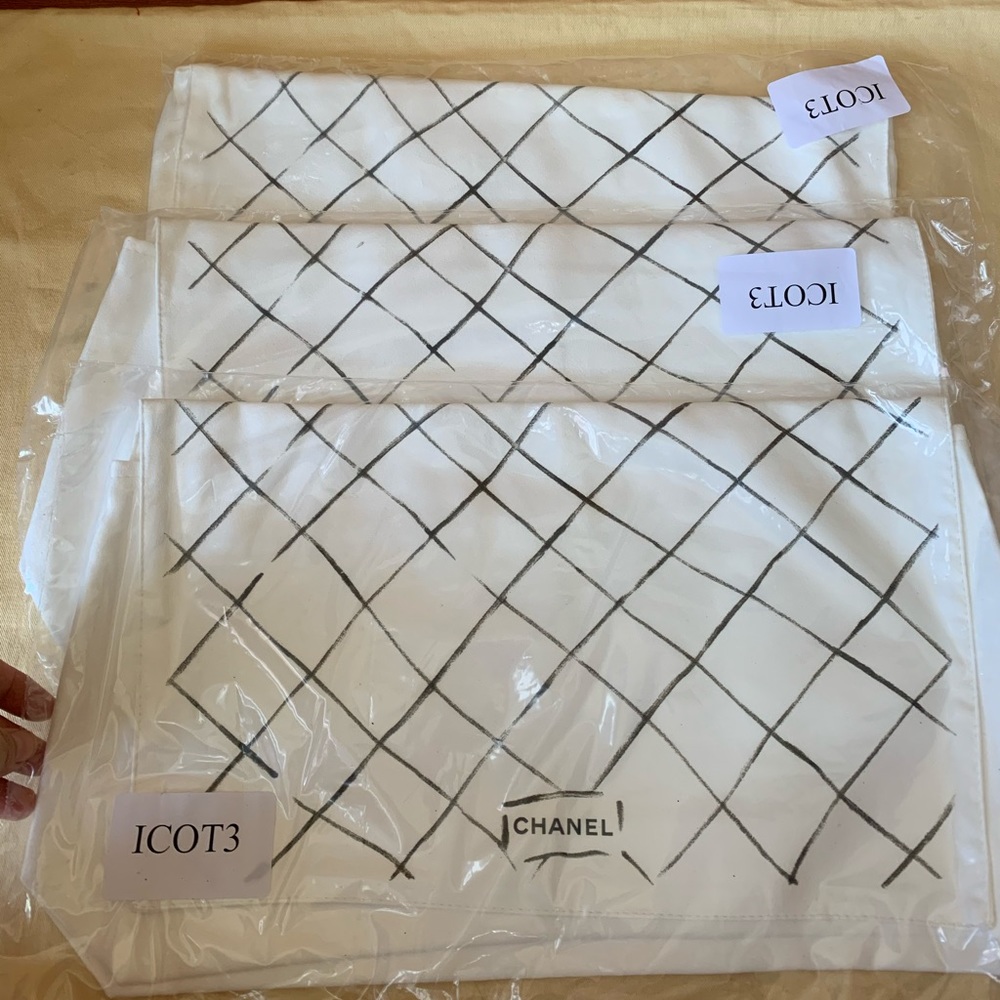 New CHANEL Karl Lagerfeld JUMBO Classic Dust bag